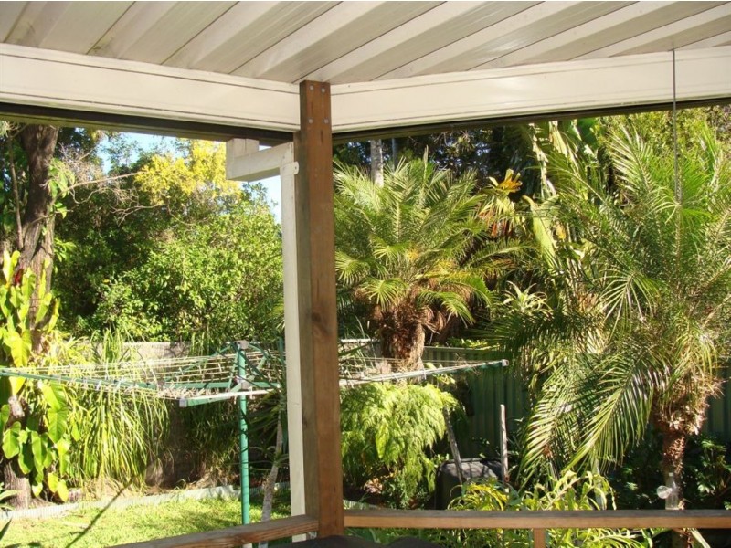 8 Nyora Street, Southport QLD 4215