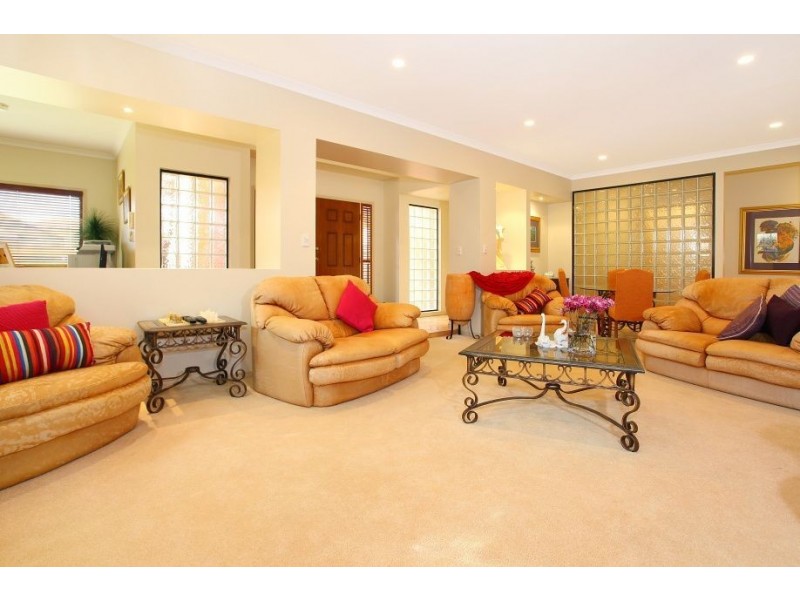22 Kuranda Drive, Robina QLD 4226