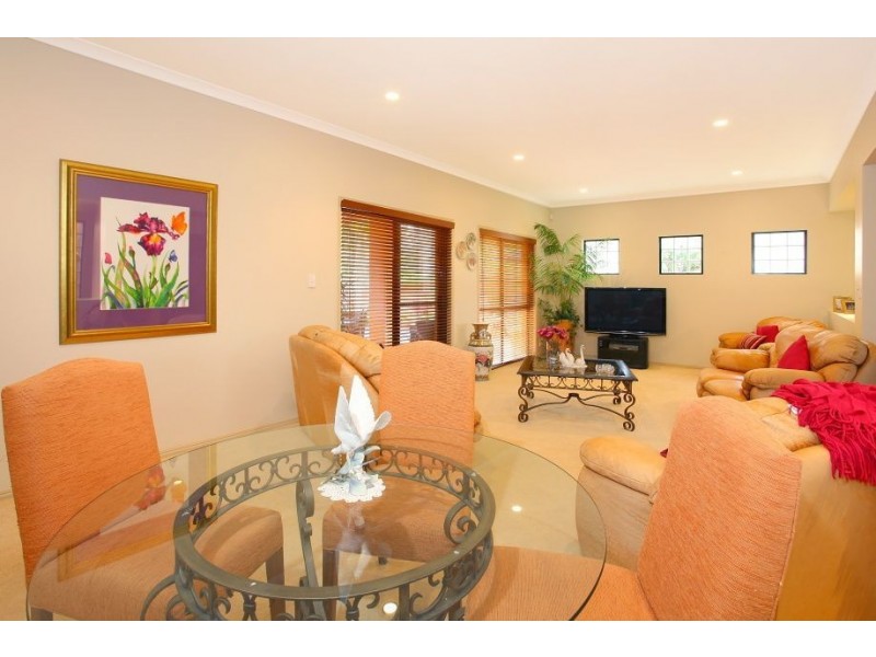 22 Kuranda Drive, Robina QLD 4226