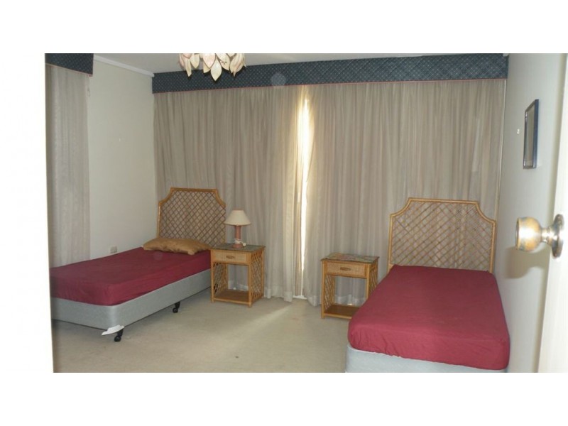 12/128 Marine Parade, Southport QLD 4215