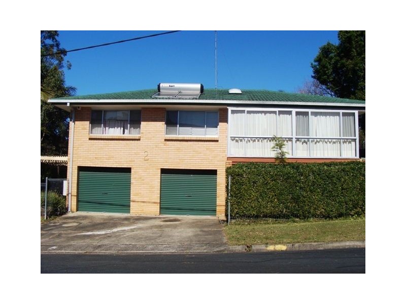 2 Deauville Drive, Southport QLD 4215