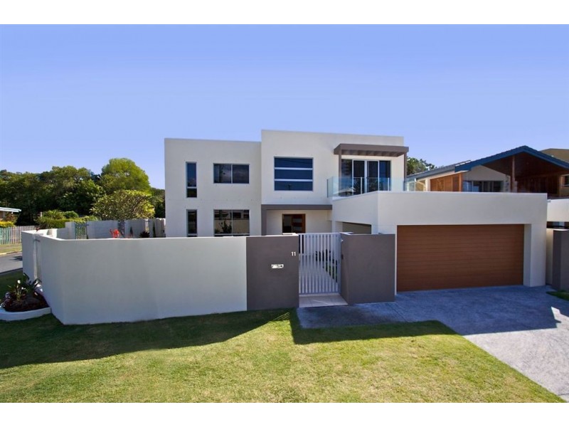 11 Yacht Street, Southport QLD 4215