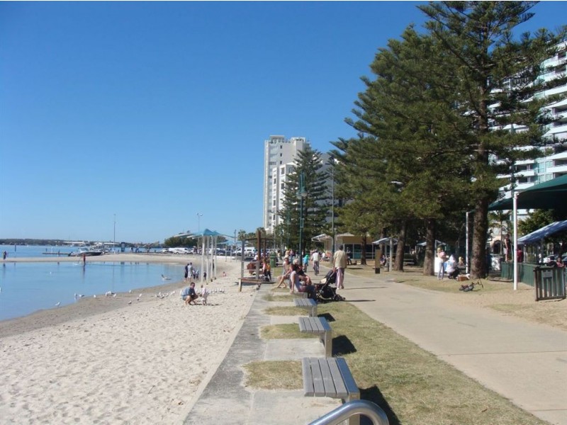 208/392 Marine Parade, Labrador QLD 4215