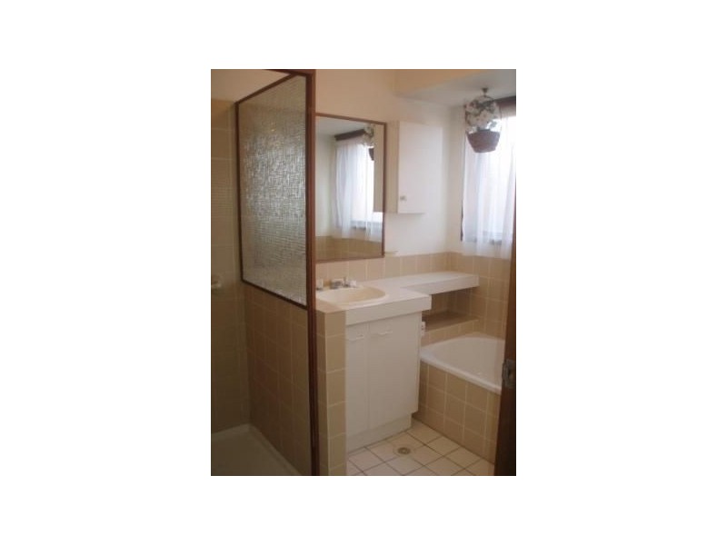 2/9 Botanical Drive, Labrador QLD 4215