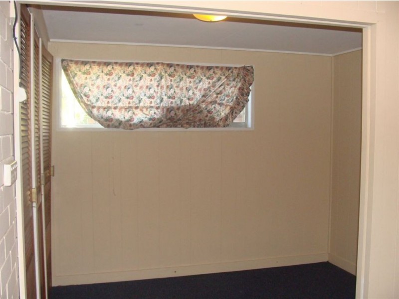 2 Deauville Drive, Southport QLD 4215
