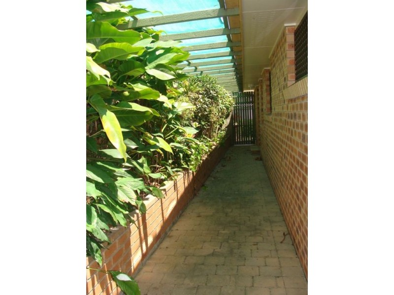 2/6 Gardiners Place, Southport QLD 4215