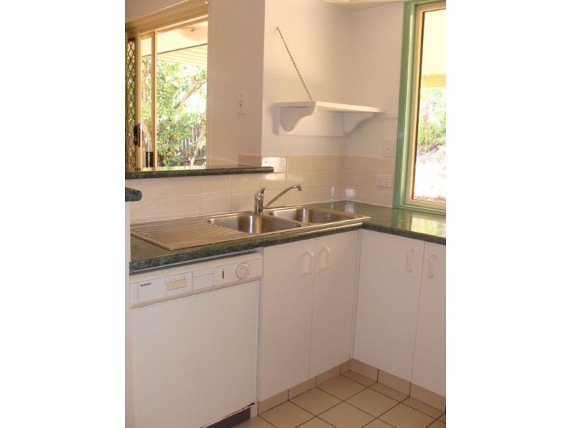 11/482 Pine Ridge Road, Coombabah QLD 4216