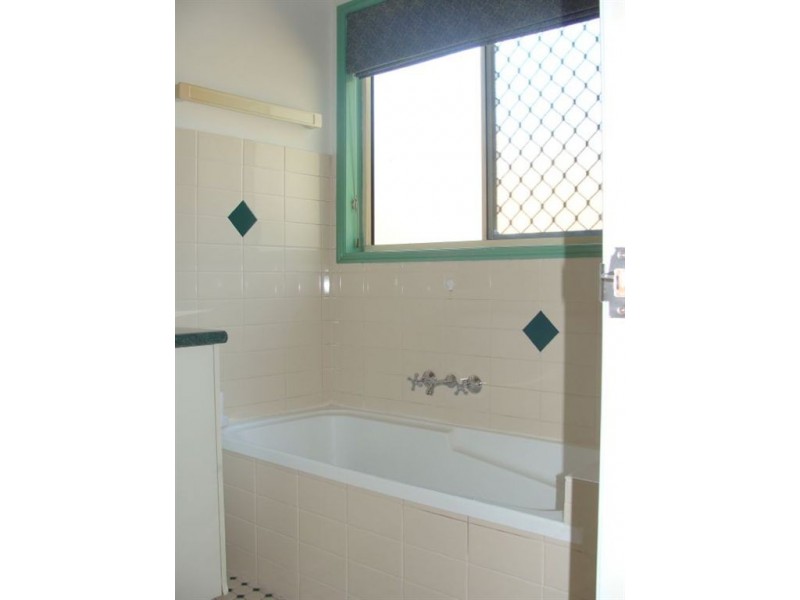 11/482 Pine Ridge Road, Coombabah QLD 4216