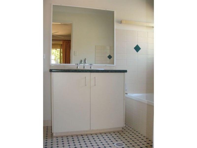 11/482 Pine Ridge Road, Coombabah QLD 4216