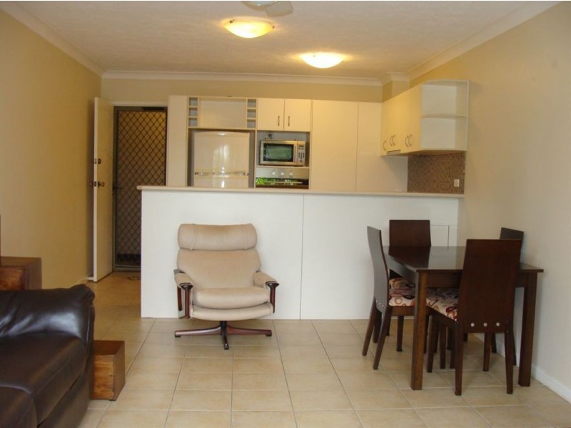 3/6 Garden St, Southport QLD 4215