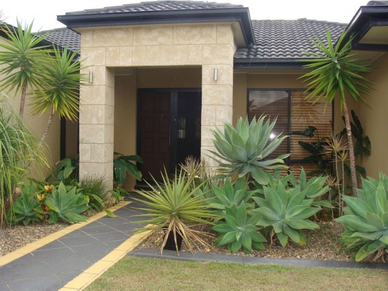 3 Casuarina Street, Molendinar QLD 4214