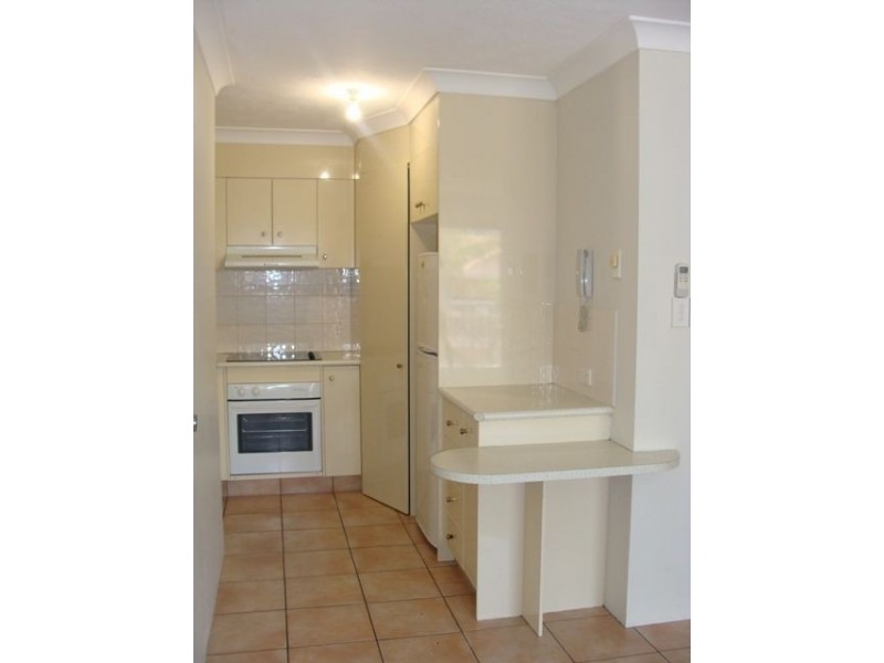 6/103 Frank Street, Labrador QLD 4215