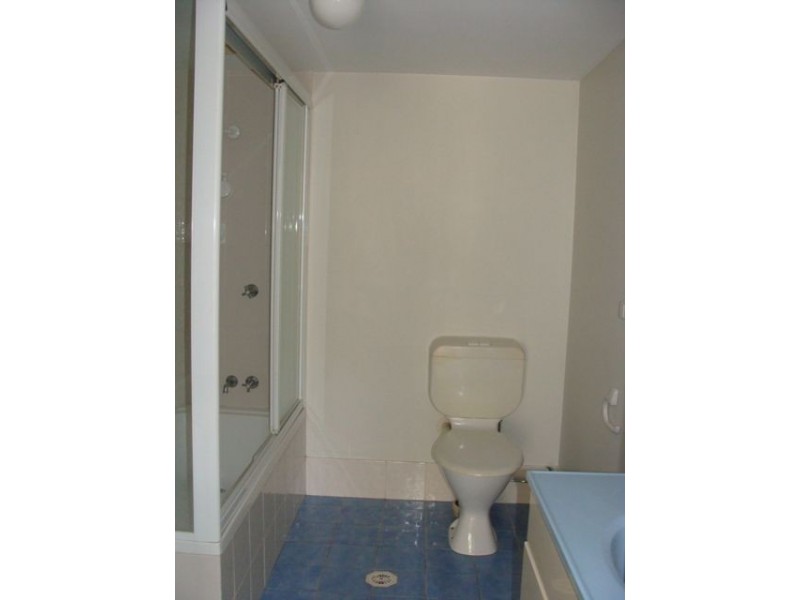 6/103 Frank Street, Labrador QLD 4215