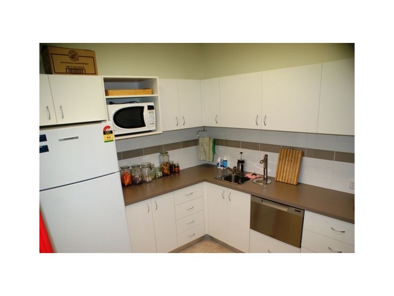 3/84 Brisbane Road, Labrador QLD 4215