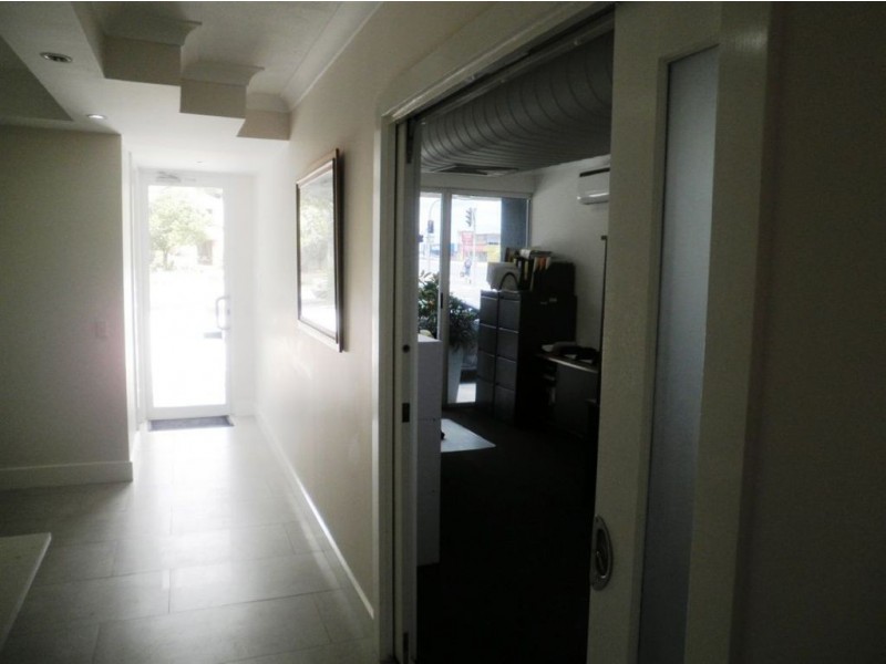 1/1 Vespa Court, Surfers Paradise QLD 4217