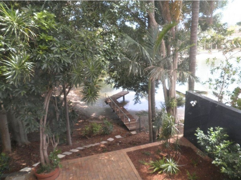 1/1 Vespa Court, Surfers Paradise QLD 4217