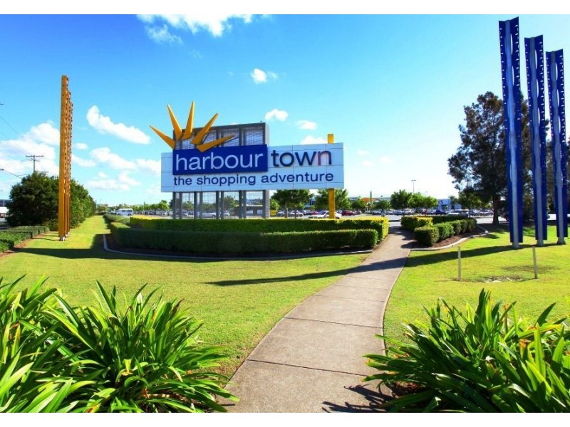 2/7A Government Road, Labrador QLD 4215