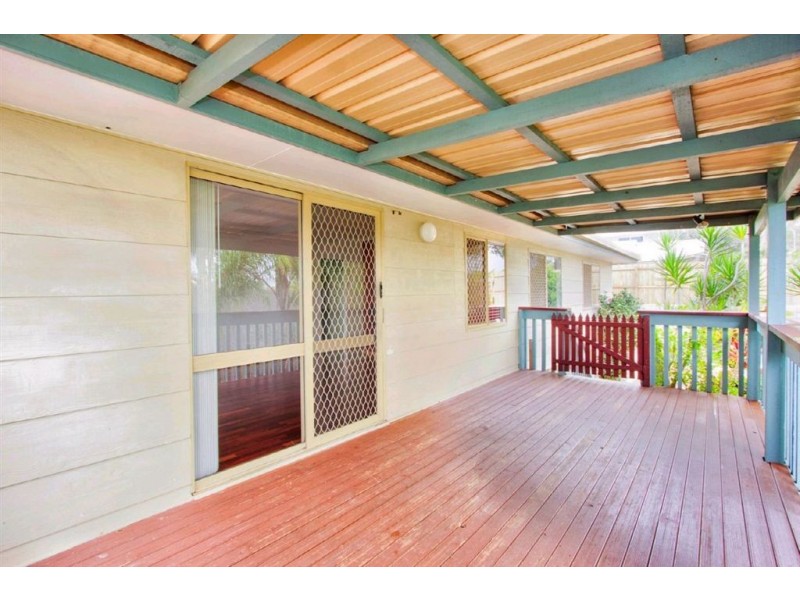 10 Kinarra Street, Ashmore QLD 4214