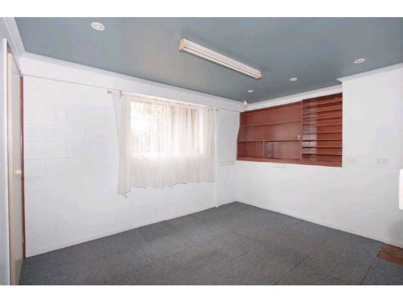 10 Kinarra Street, Ashmore QLD 4214