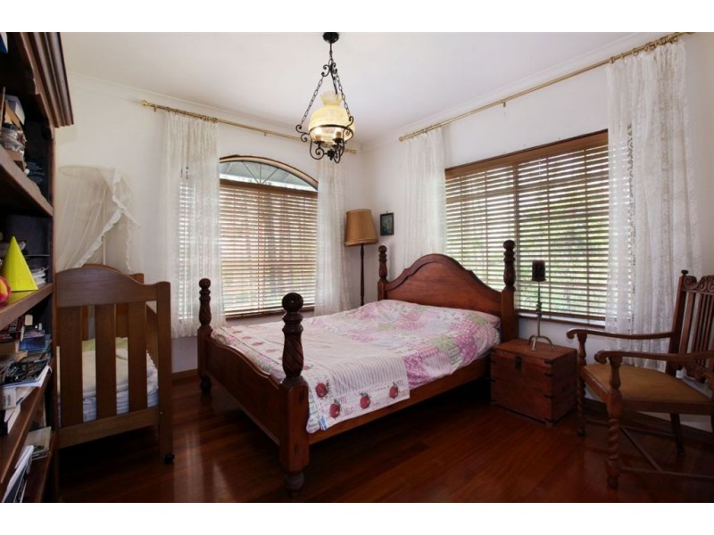 125 Glade Drive, Gaven QLD 4211