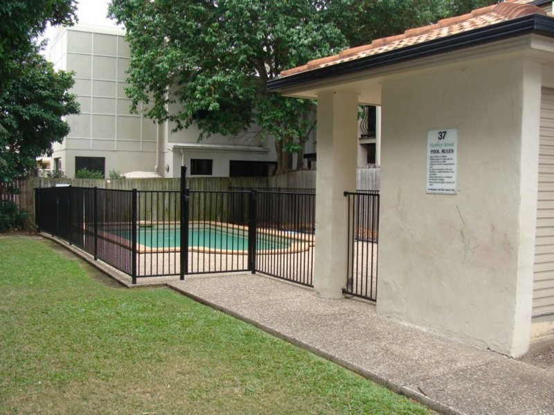 10/37 Harley Street, Southport QLD 4215