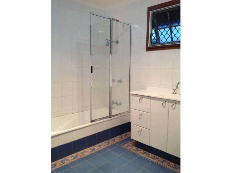 1/7 Dowling Drive, Southport QLD 4215