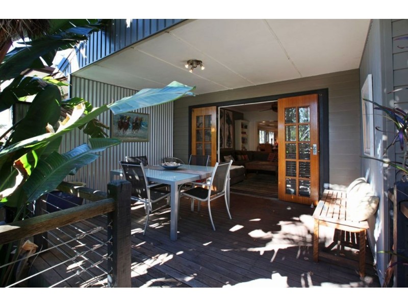 18 Dowling Drive, Southport QLD 4215