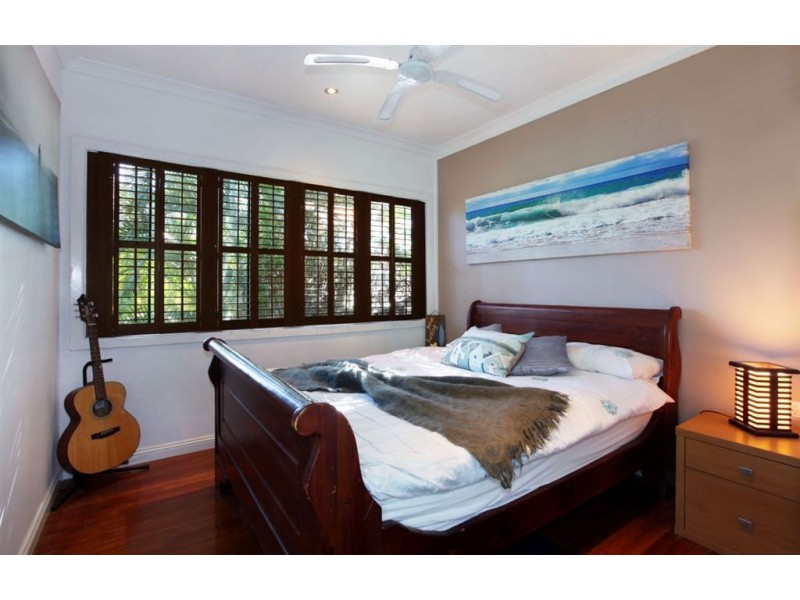 18 Dowling Drive, Southport QLD 4215