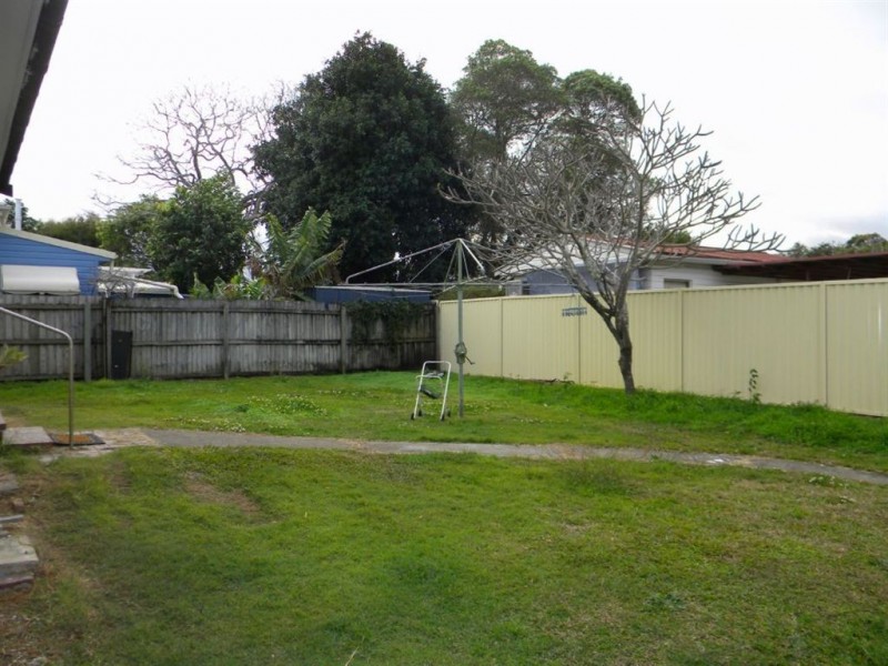 91 Central Street, Labrador QLD 4215