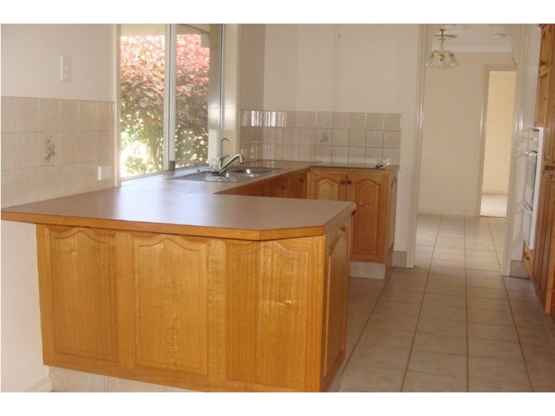 143 Wallandra Drive, Mudgeeraba QLD 4213