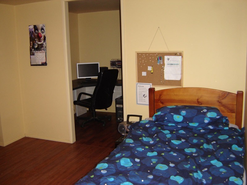 23 Caroline Avenue, Southport QLD 4215