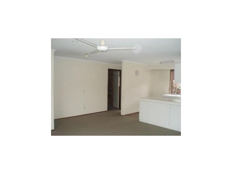 2/9 Botanical, Labrador QLD 4215