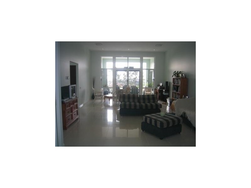 Pacific Pines QLD 4211