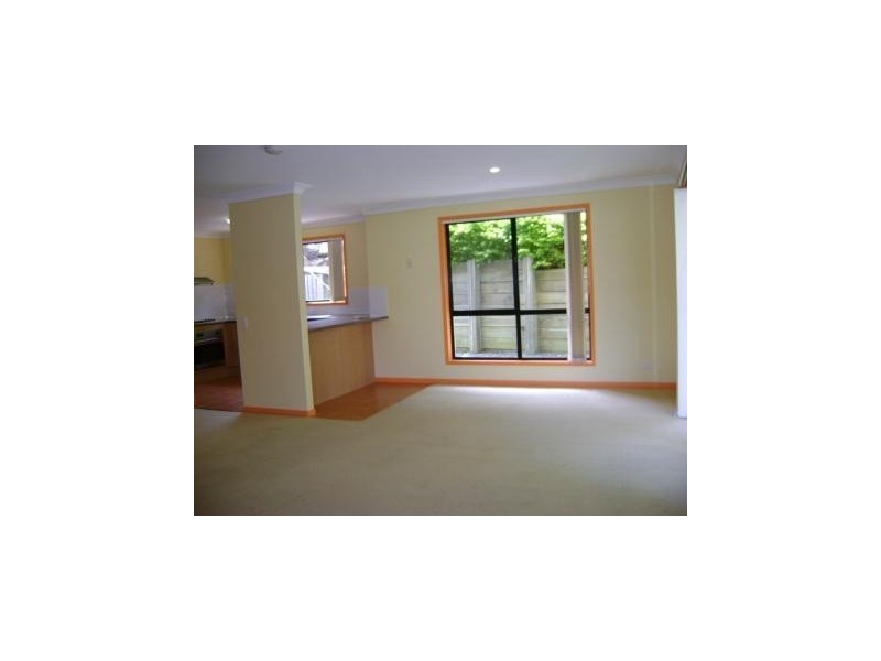 8/287 Cotlew St West, Ashmore QLD 4214