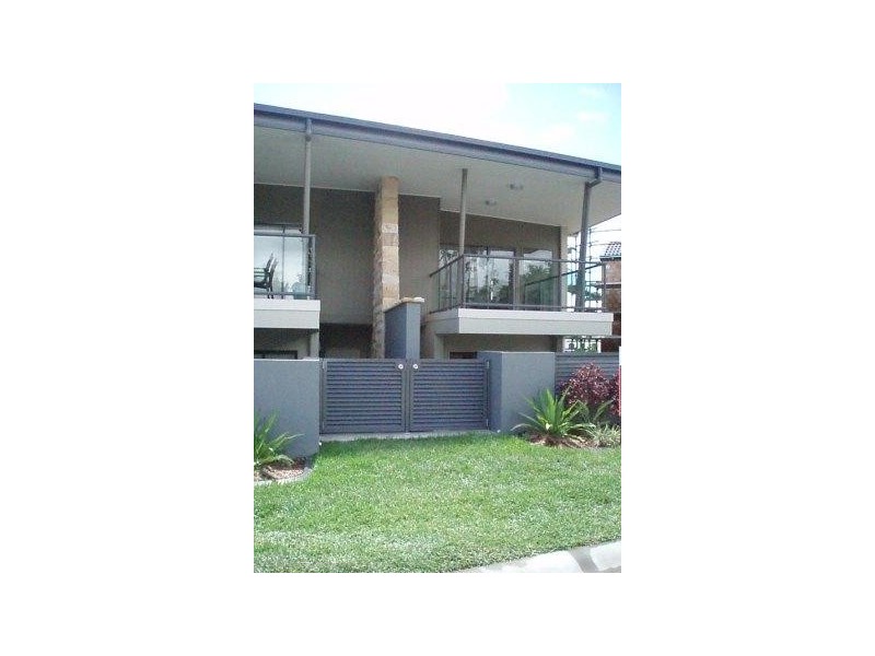 Varsity Lakes QLD 4227