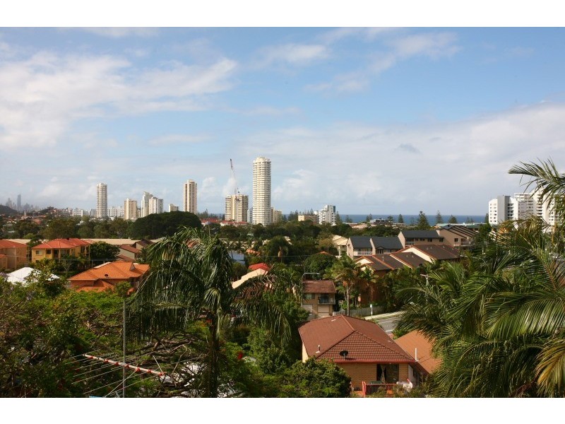 21 Lower East, Burleigh Heads QLD 4220