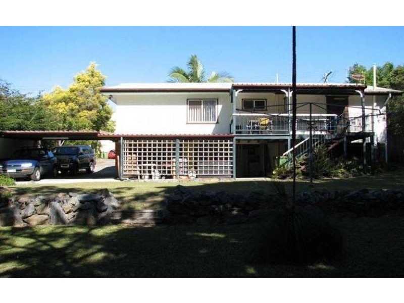 109 Falconer St, Southport QLD 4215