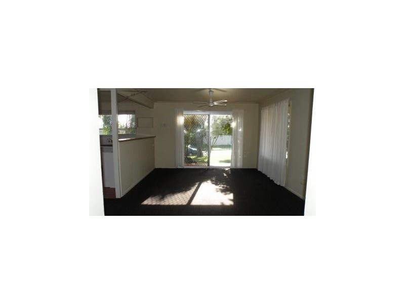12 Aroona, Broadbeach Waters QLD 4218