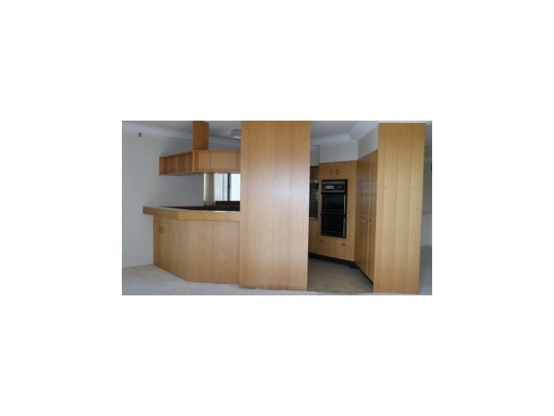 75/2 Admiralty Dr, Surfers Paradise QLD 4217