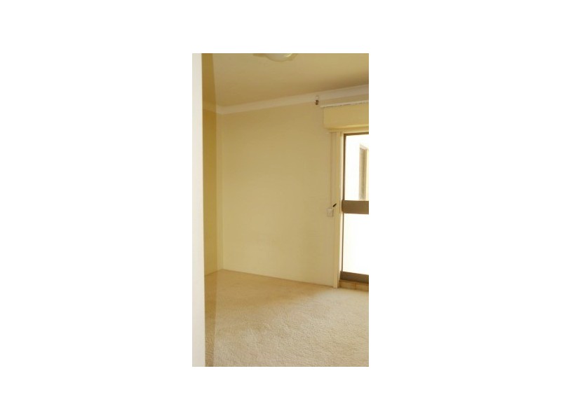 75/2 Admiralty Dr, Surfers Paradise QLD 4217