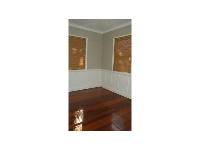 52 Bauer Street, Southport QLD 4215