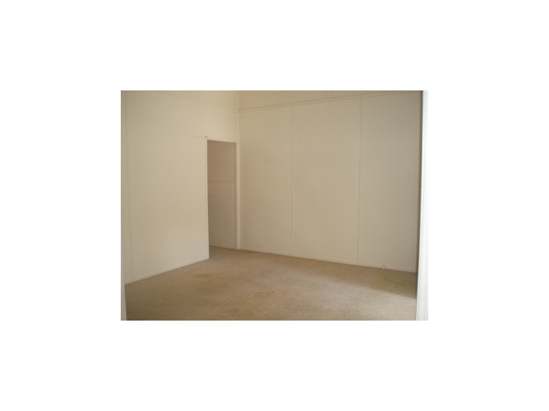 1/80 Eugaree Street, Southport QLD 4215