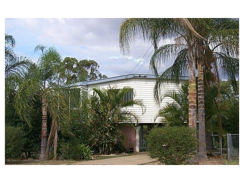 Moores Pocket QLD 4305