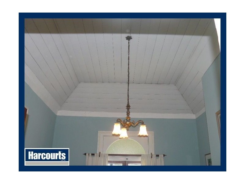 109 Limestone Street, Ipswich QLD 4305