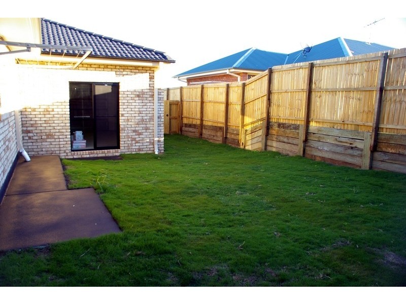 1 Josh Court, Flinders View QLD 4305