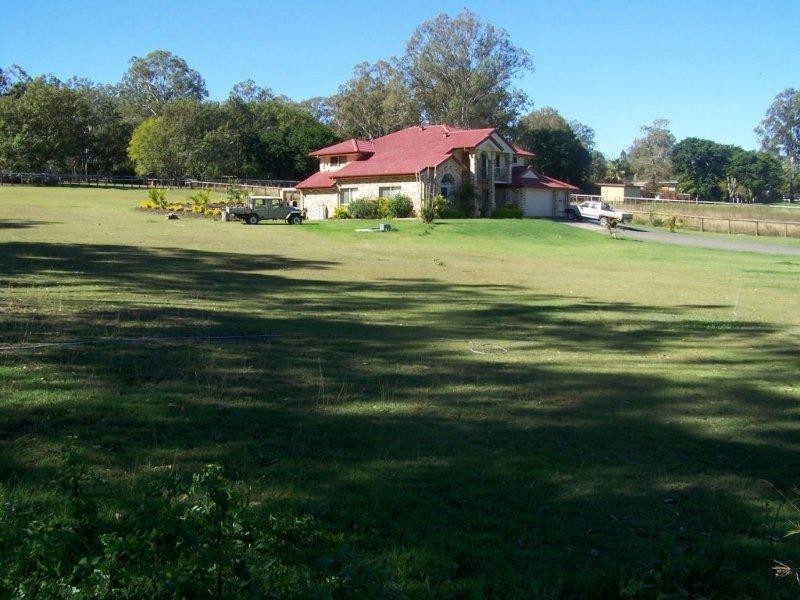 83 Chalk Street, Wulkuraka QLD 4305