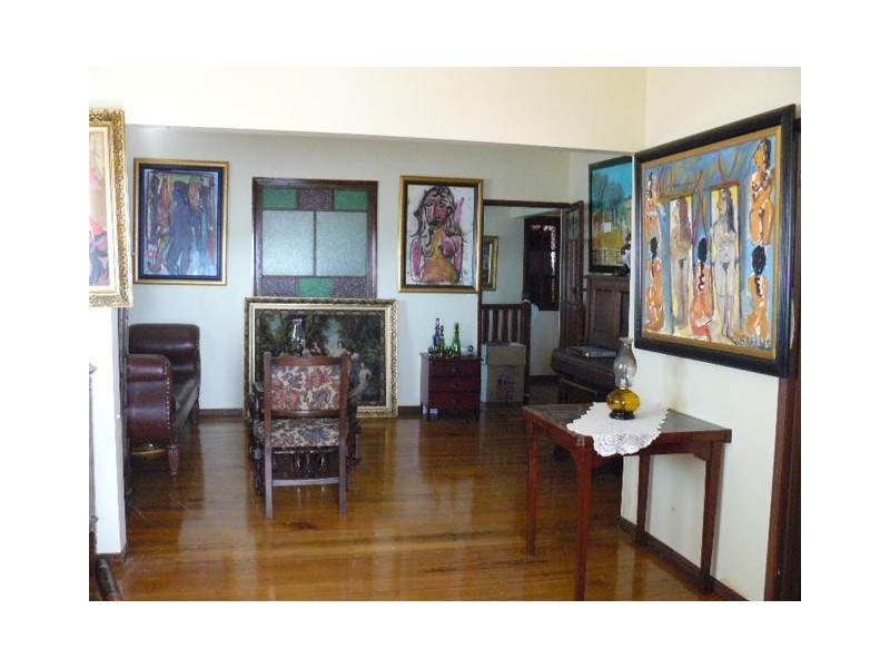 West Ipswich QLD 4305