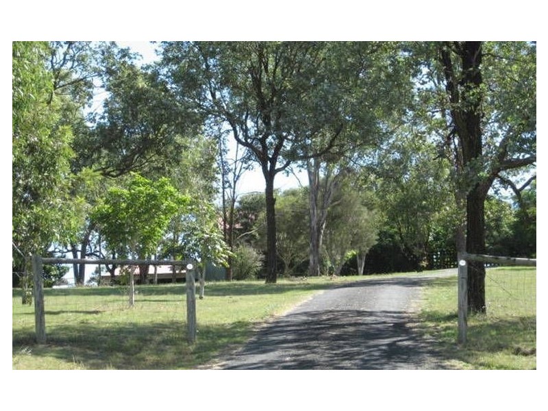 107 Schmidt Road, Fernvale QLD 4306