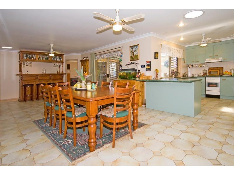 163 Lockyer View Road, Wivenhoe Pocket QLD 4306