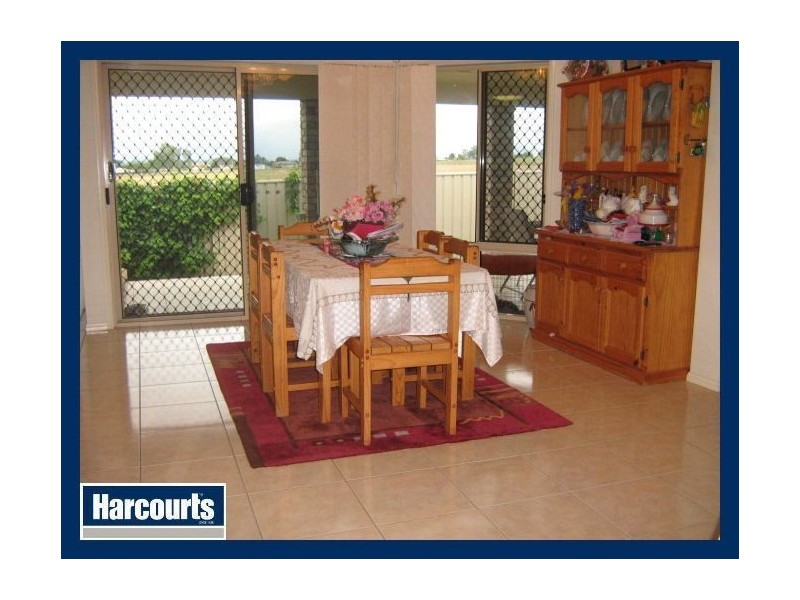 4 Hilldean Drive, Raceview QLD 4305